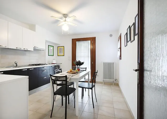 Yourbanflat San Giovanni Lägenhet